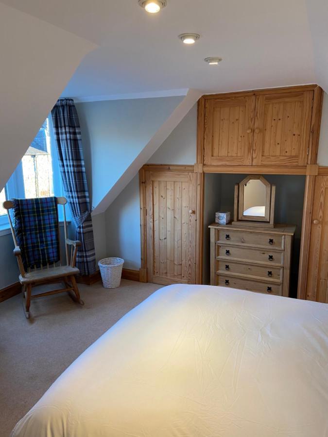 Islas Cottage, A Home In The Heart Of Speyside ダフタウン エクステリア 写真