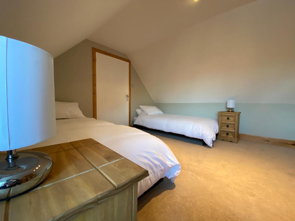 Islas Cottage, A Home In The Heart Of Speyside ダフタウン エクステリア 写真